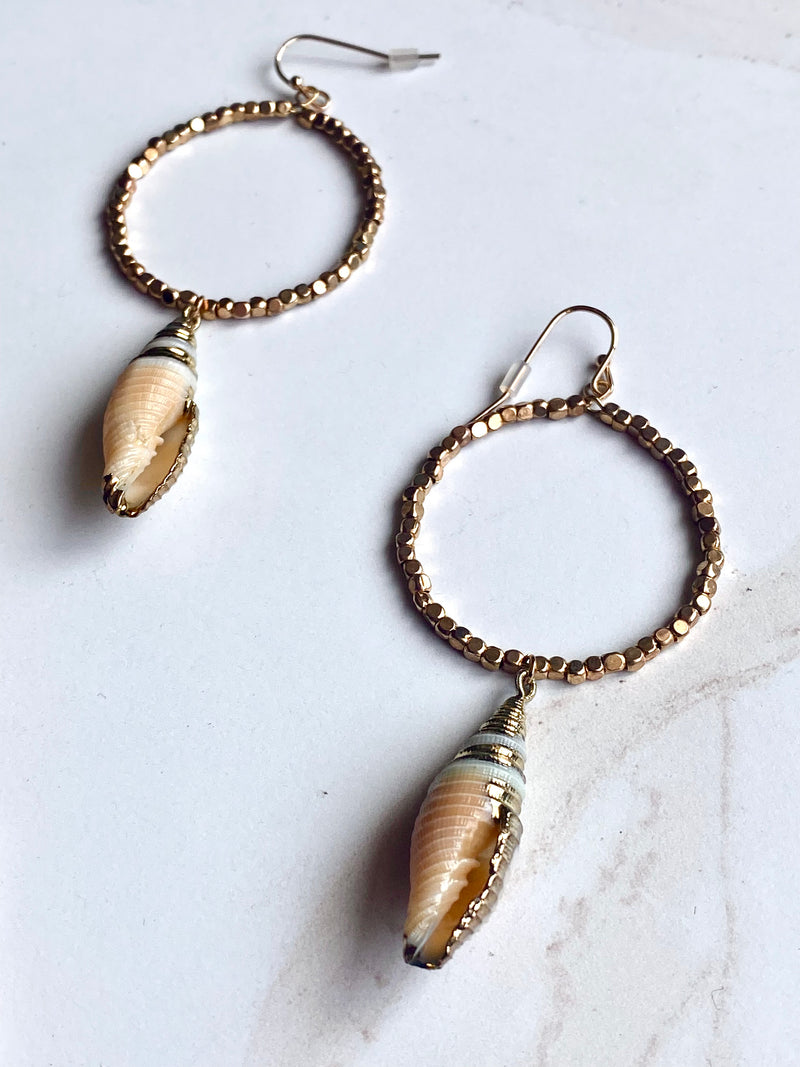 Concha Earrings