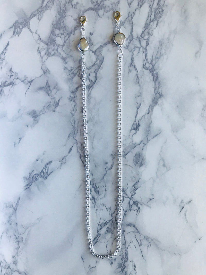 Silver Pearl Glasses Necklace