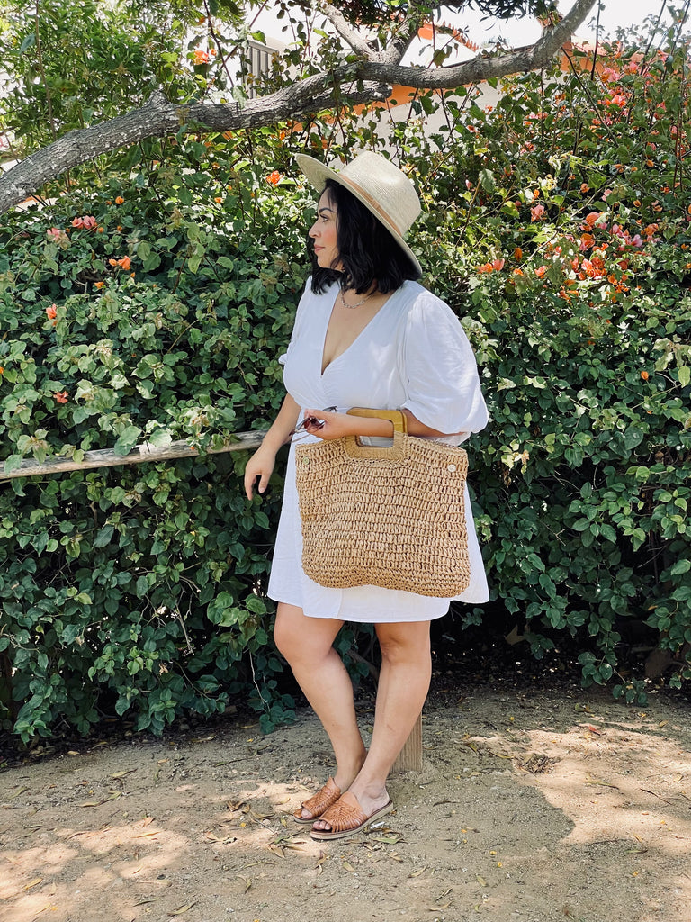 Straw Handbag with Wooden Handle