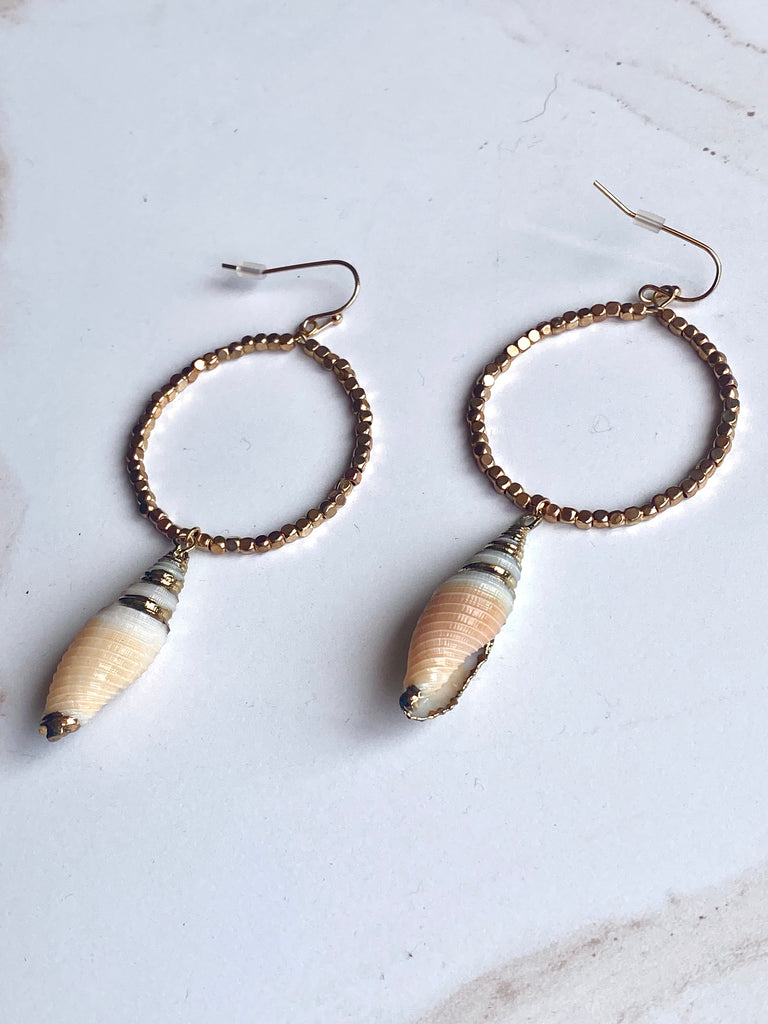 Concha Earrings
