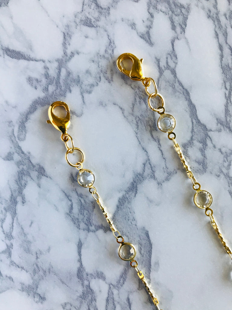 Crystal Clear Glasses Necklace