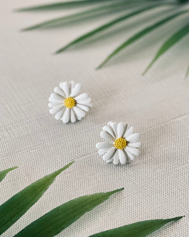 Daisy Stud Earrings